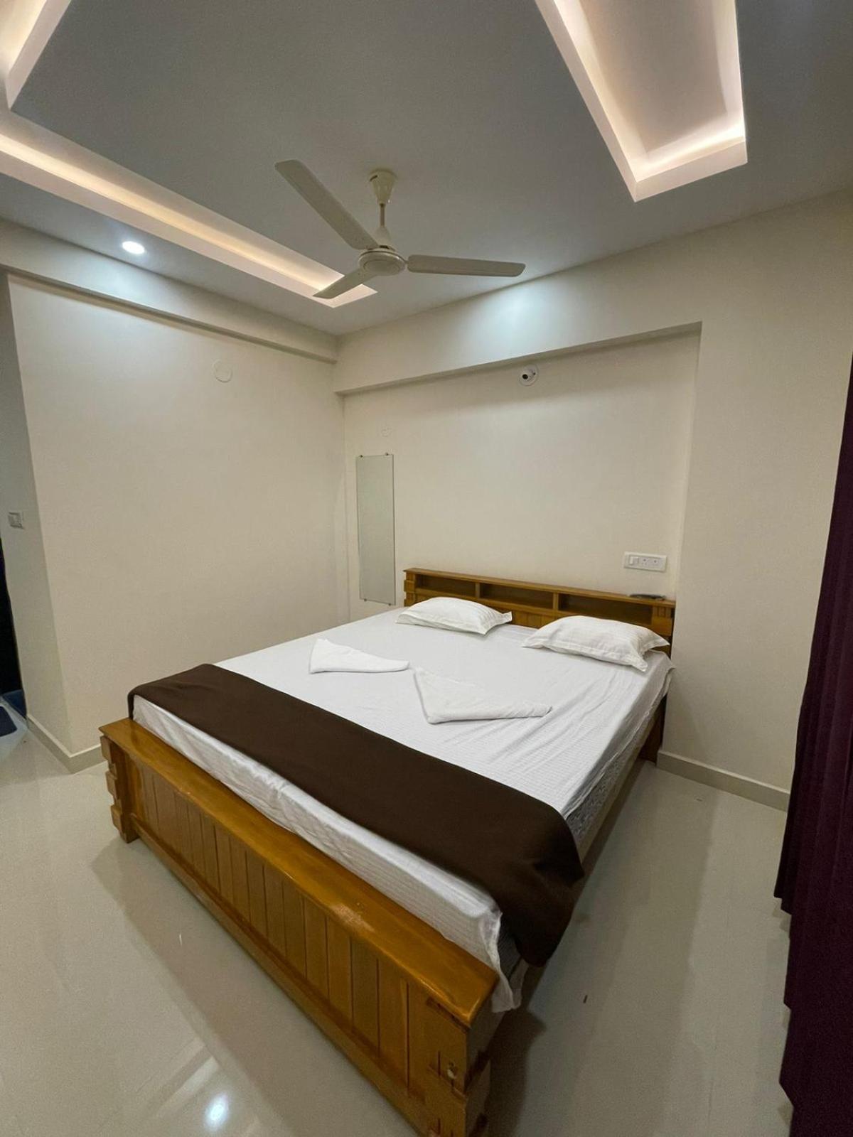 Hotel Radhma Residency Udupi Buitenkant foto