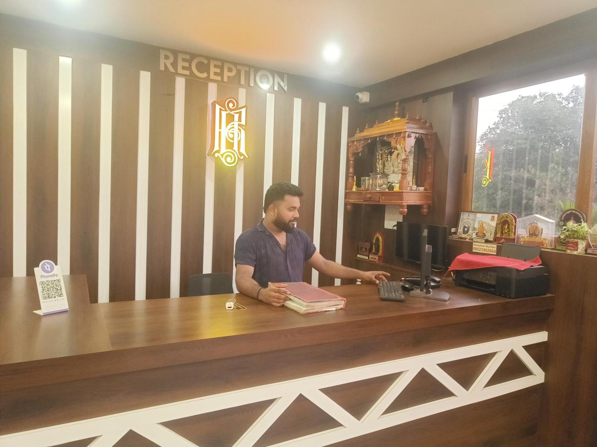 Hotel Radhma Residency Udupi Buitenkant foto